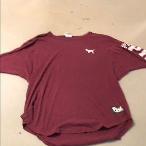 3/4 long sleeved top